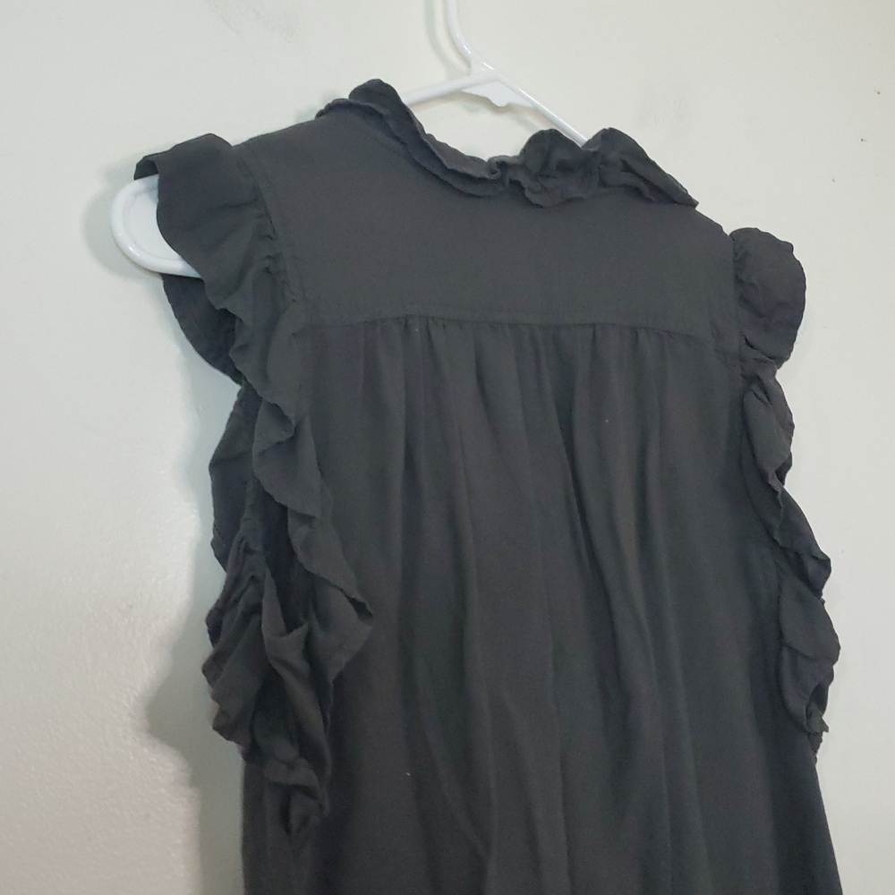 Dylan Milla Ruffle Top Size Extra Small Grey Sleeveless Button Down Blouse Top - Picture 8 of 10